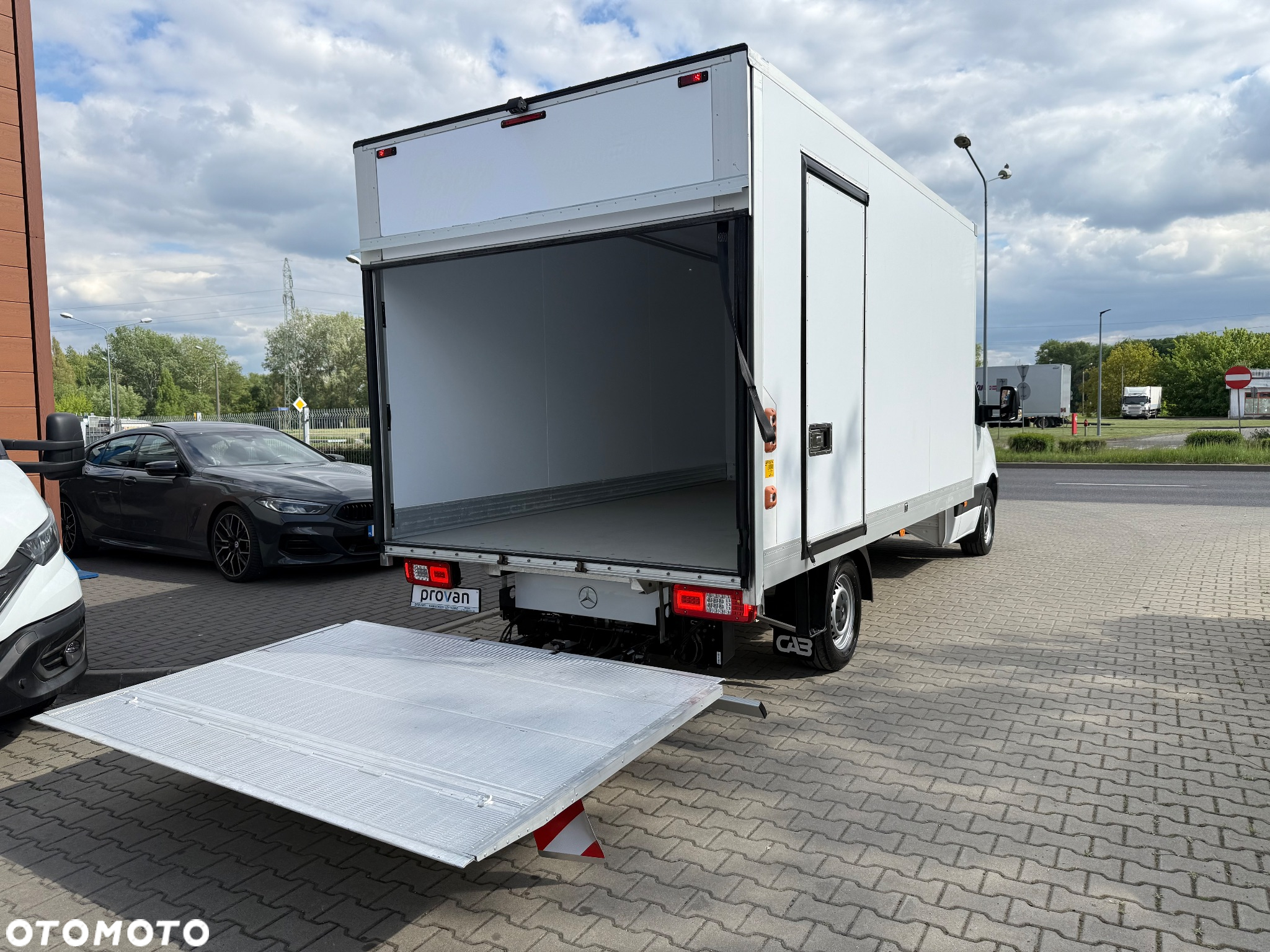 Mercedes-Benz SPRINTER 316 CDI AUTOMAT KONTENER 8ep CHŁODNIA / MROŹNIA WINDA - 23