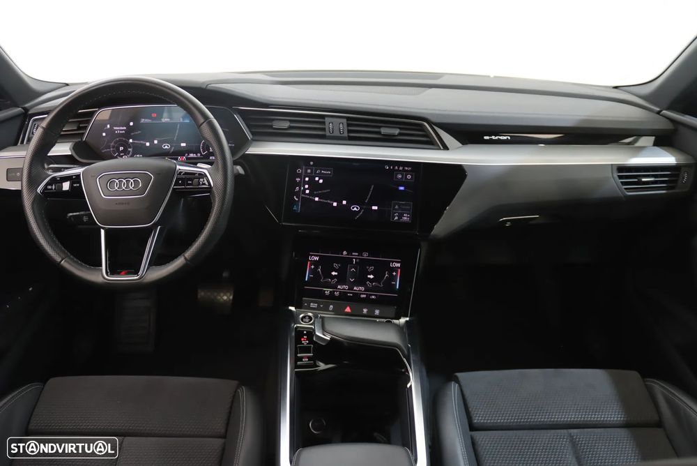 Audi e-tron 55 quattro S line - 8
