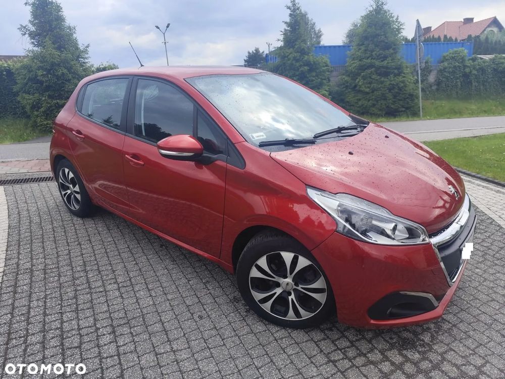 Peugeot 208 - 11