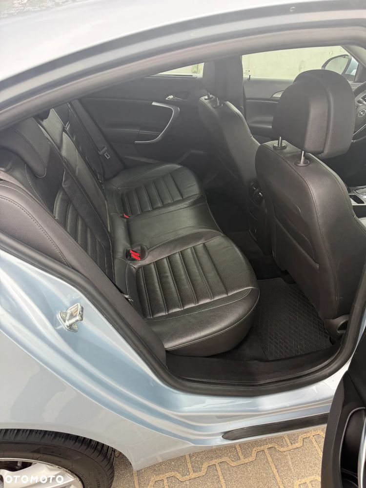 Opel Insignia - 16