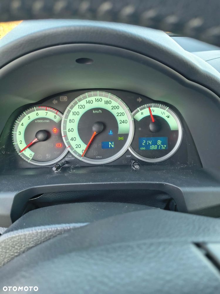 Toyota Corolla Verso - 10