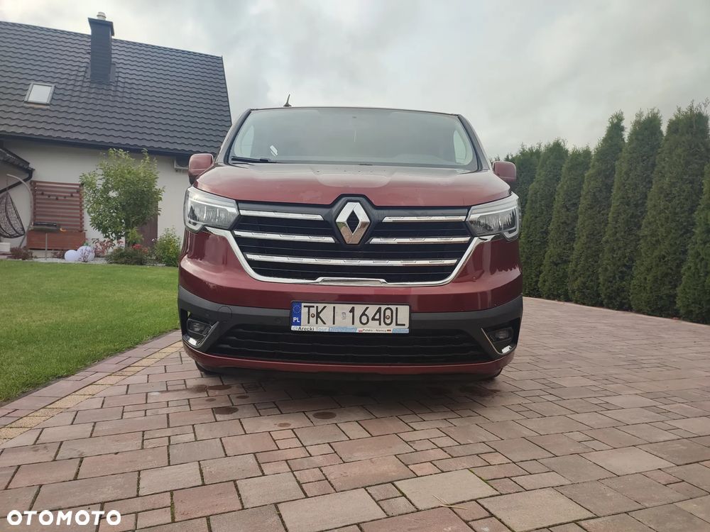 Renault Trafic 2022 photo 2