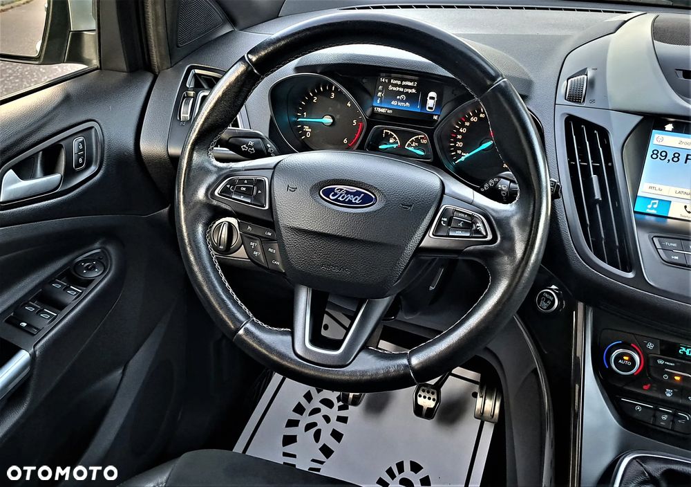 Ford Kuga 2.0 TDCi FWD ST-Line - 34