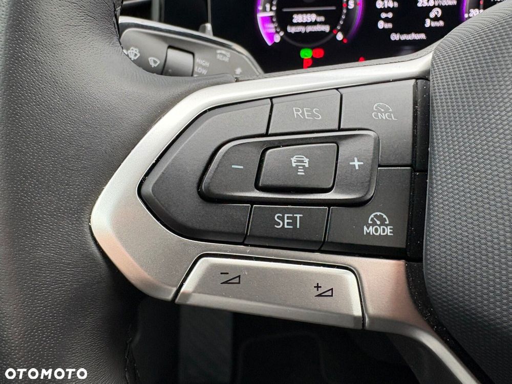 Volkswagen Passat Variant 2.0 TDI EVO Elegance DSG - 29