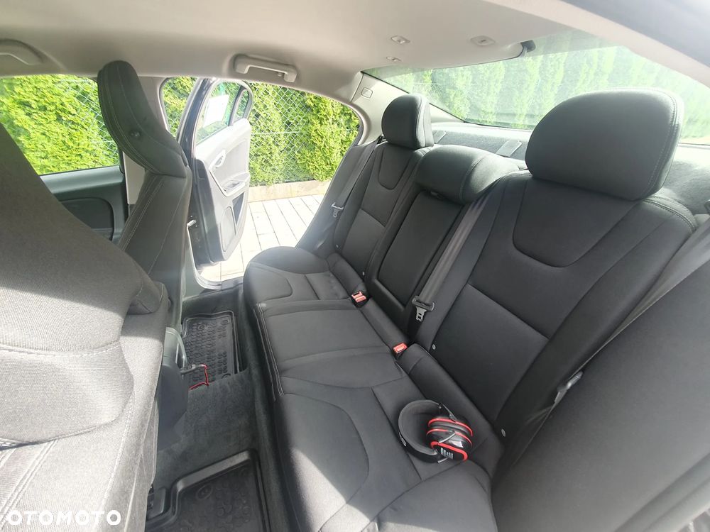 Volvo S60 - 12
