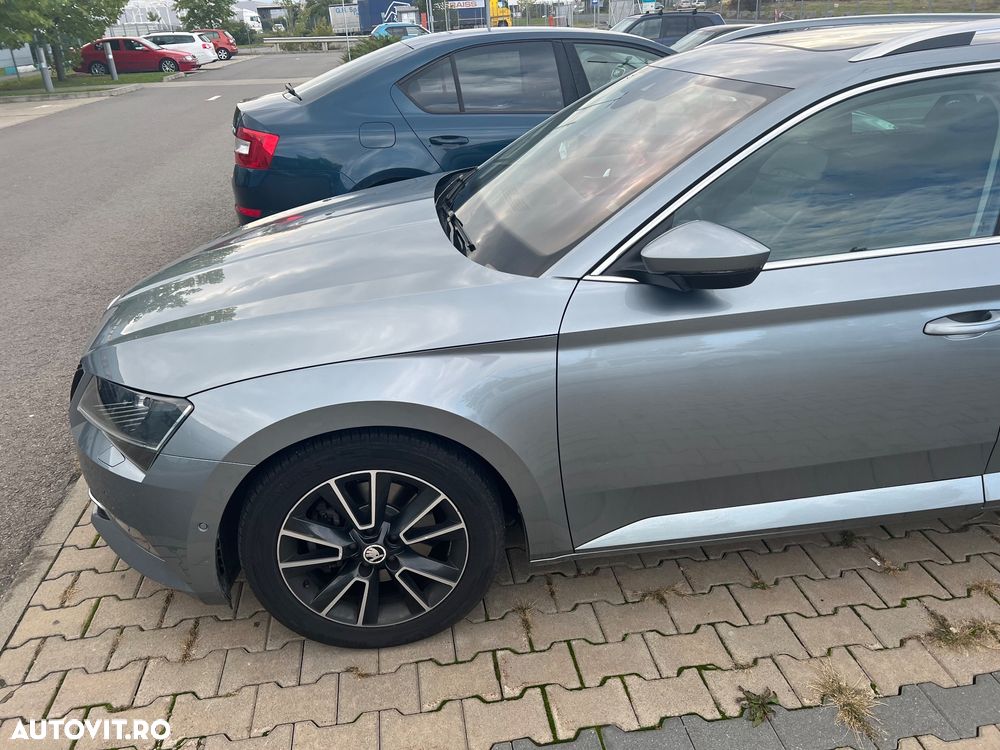 Skoda Superb 2.0 TDI DSG 4X4 Style - 19