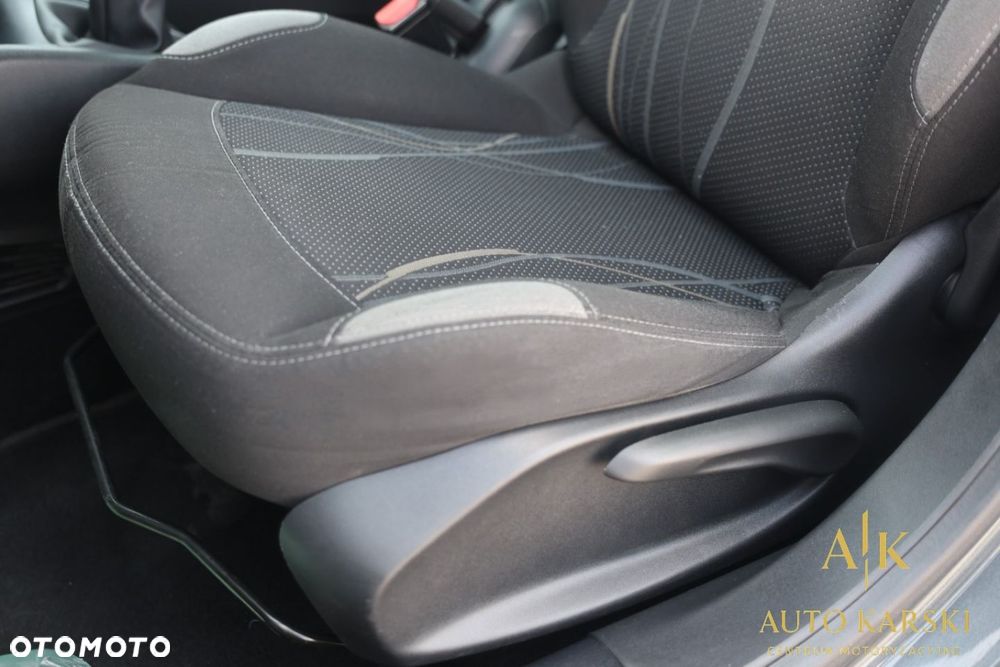Peugeot 208 - 27