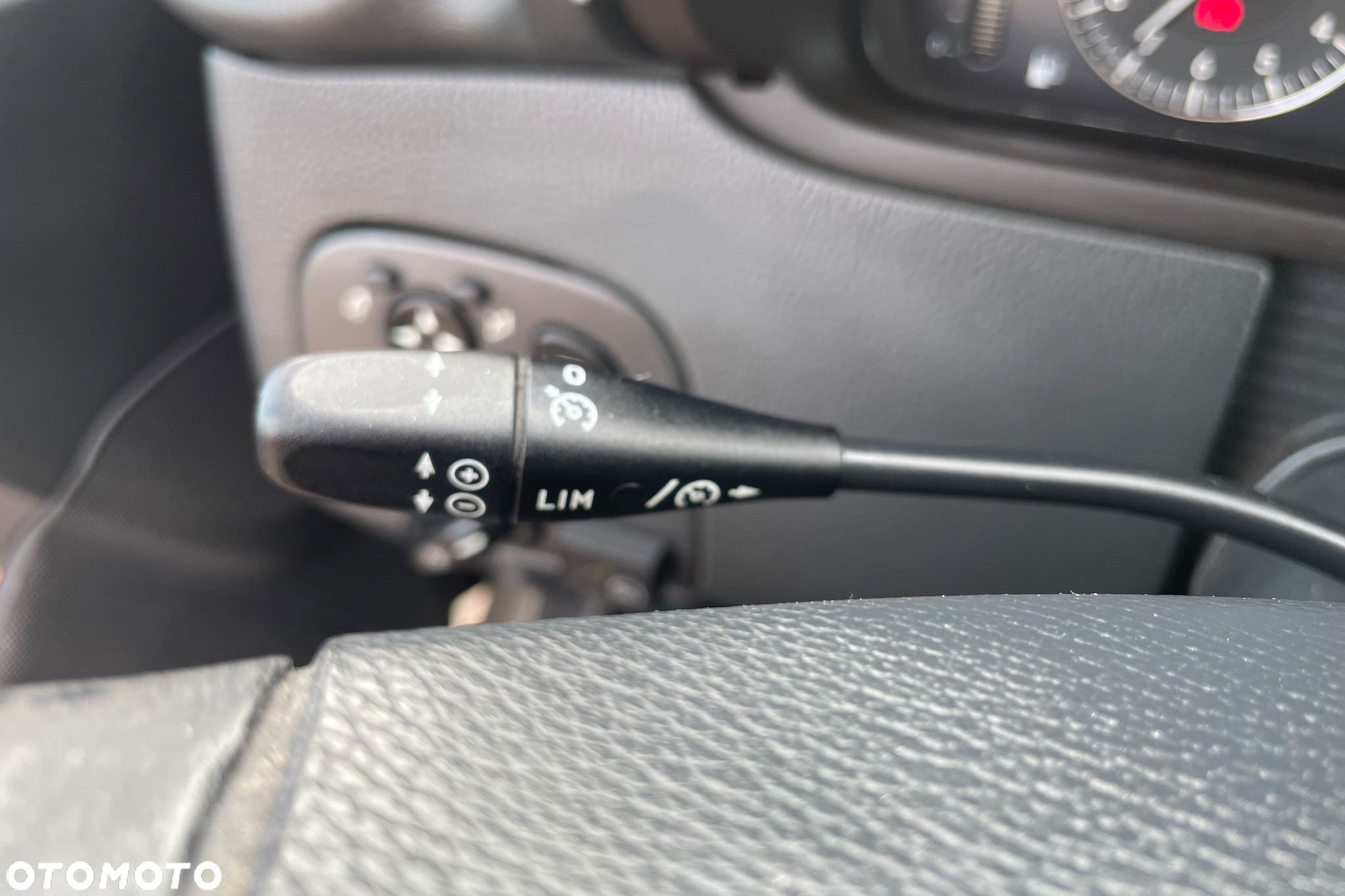 Mercedes-Benz CLK - 18