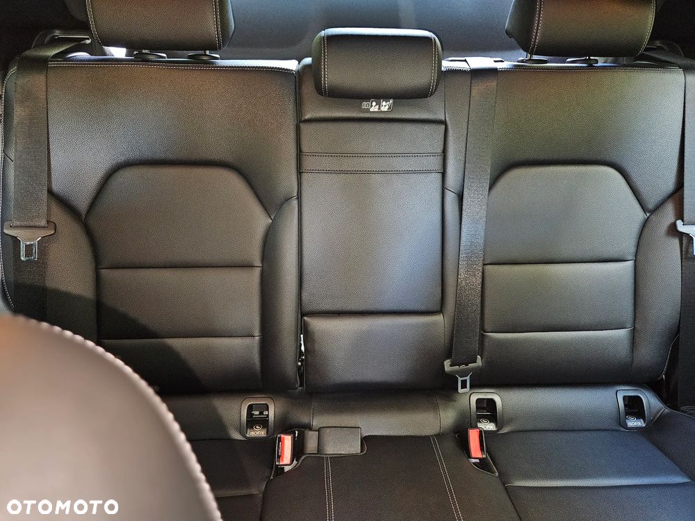 Mercedes-Benz GLA 250 4-Matic - 28