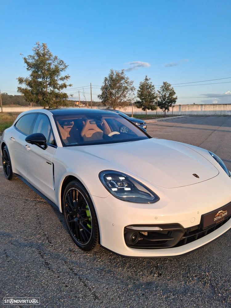 Porsche Panamera Sport Turismo 4S E-Hybrid - 1