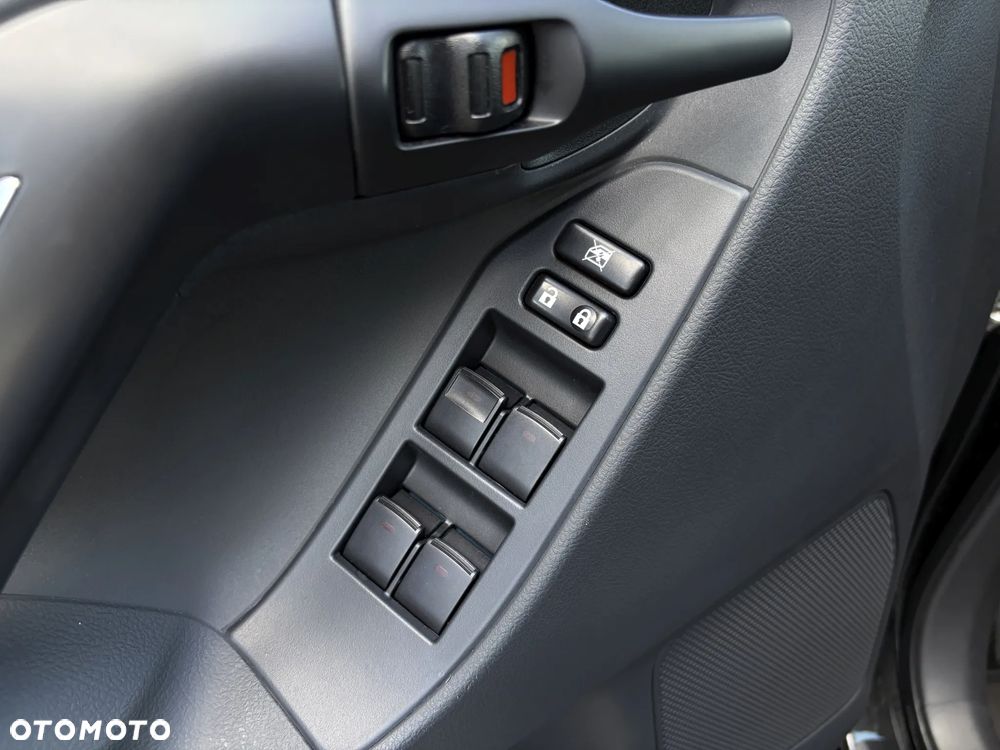Toyota Verso 1.8 Prestige 7os - 31