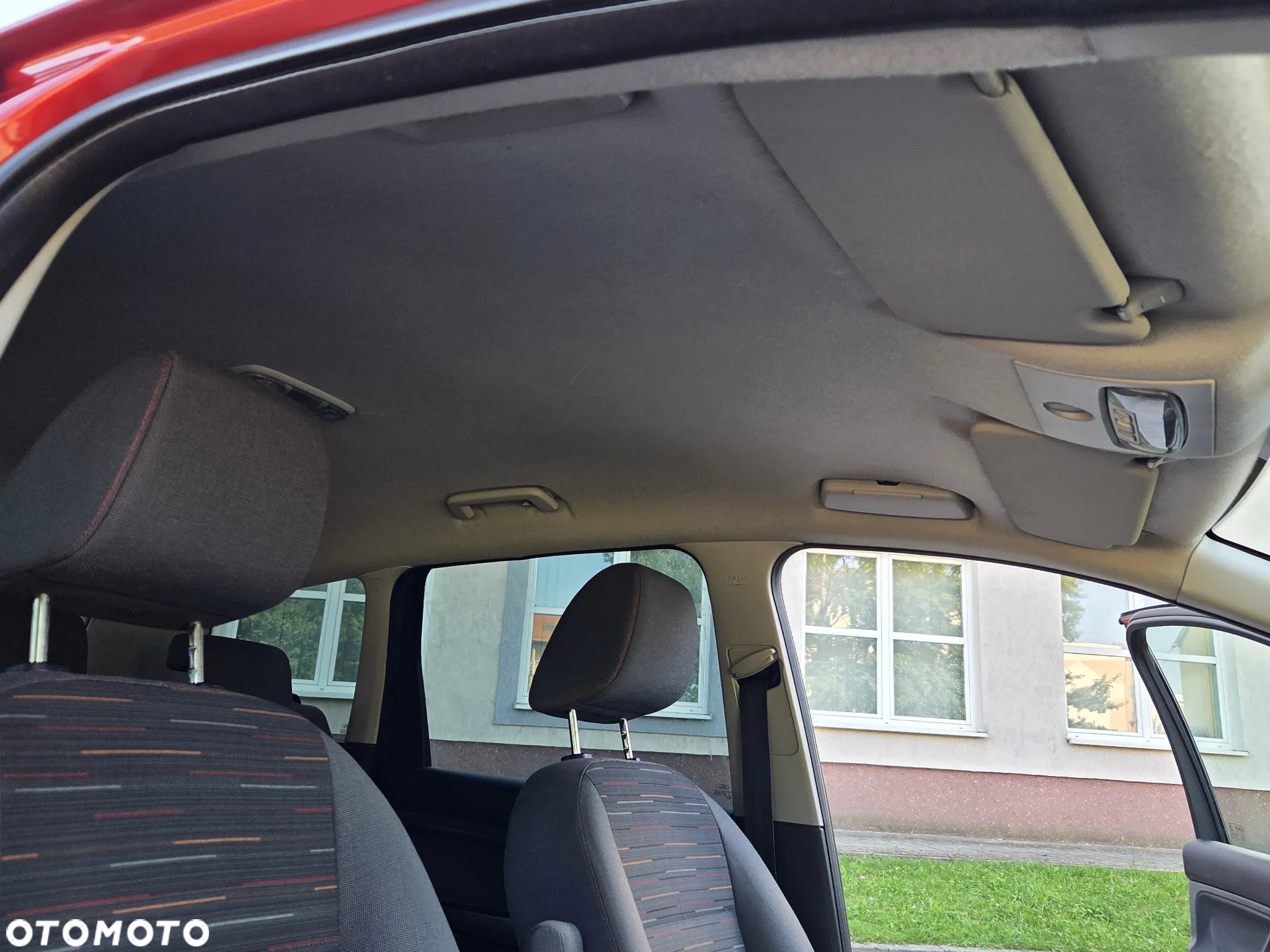 Ford C-MAX 1.6 Ambiente - 25