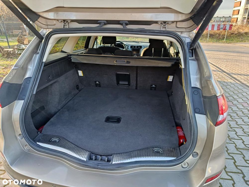 Ford Mondeo - 9