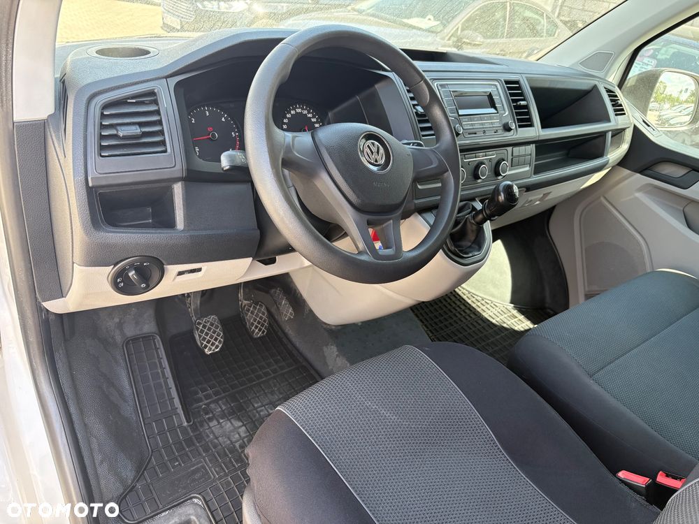 Volkswagen Transporter - 15