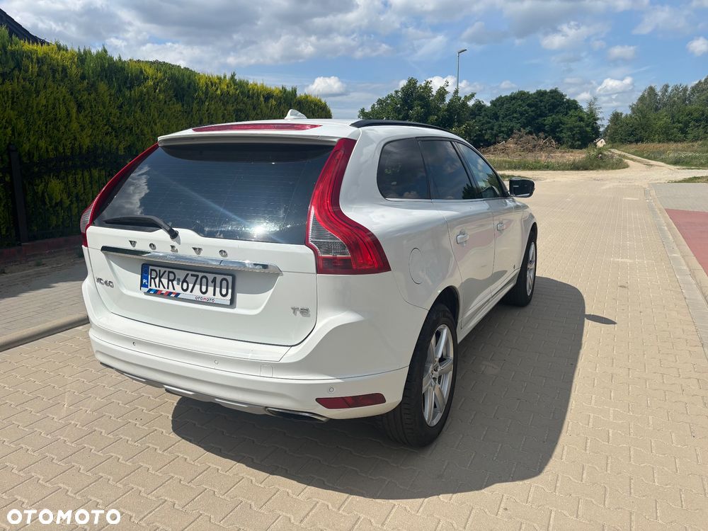 Volvo XC 60 T5 Drive-E R-Design Momentum - 5