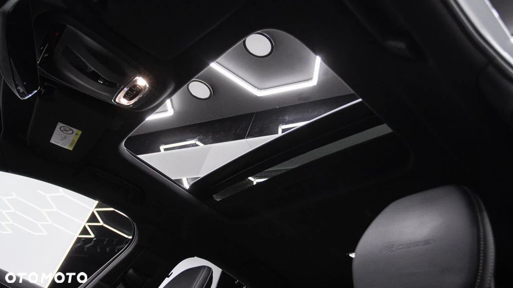 Volvo S90 B4 B R-Design - 4