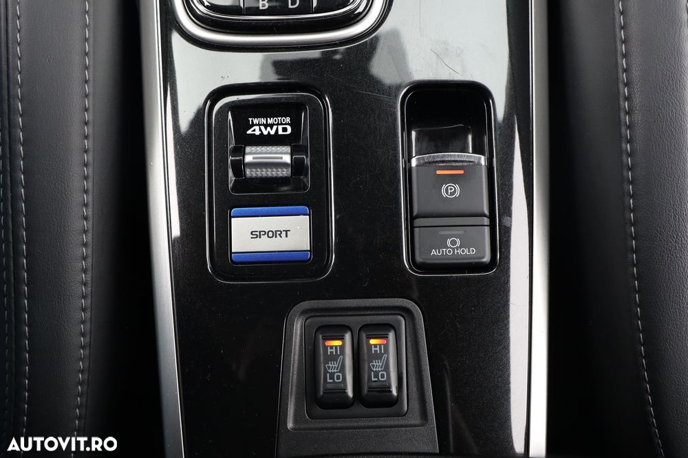 Mitsubishi Outlander PHEV 2.4 L 4X4 Instyle - 11