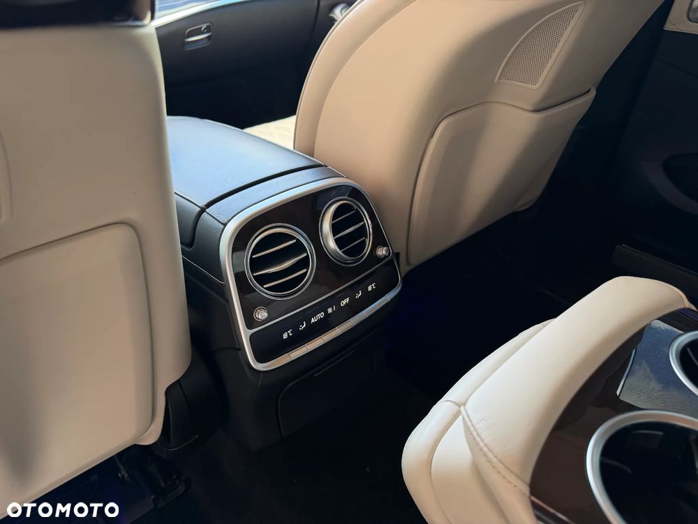 Mercedes-Benz Klasa S 400 d 4-Matic 9G-TRONIC - 33