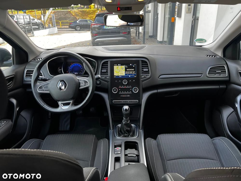 Renault Megane TCe 140 GPF BUSINESS EDITION - 6
