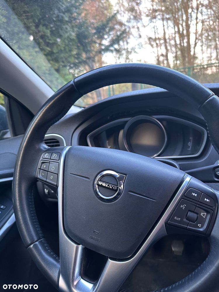 Volvo V40 D2 Momentum - 12