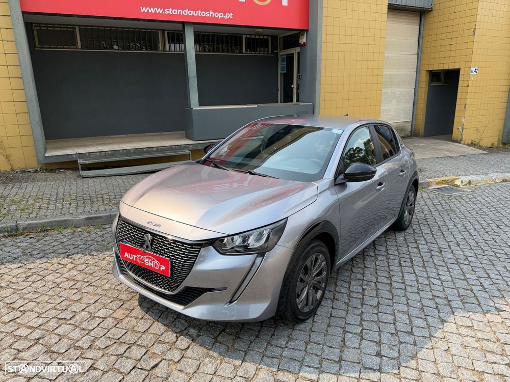 Peugeot e-208 50 kWh Style — fotografia 4
