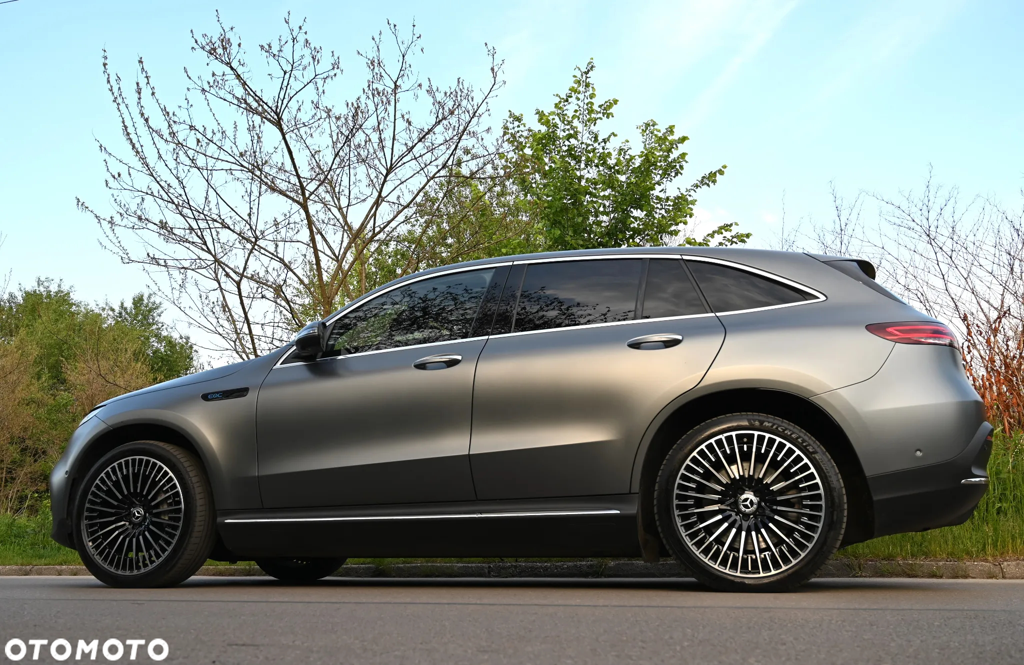 Mercedes-Benz EQC - 12