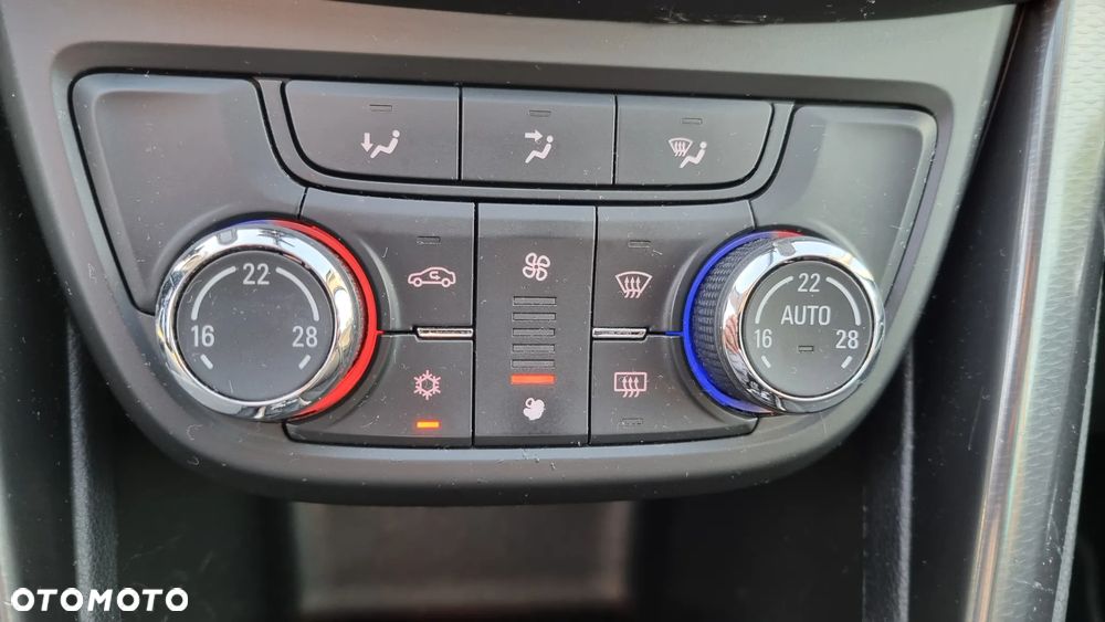 Opel Zafira 2.0 CDTI Cosmo - 28