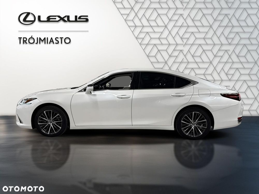 Lexus ES 300h Business Edition - 3