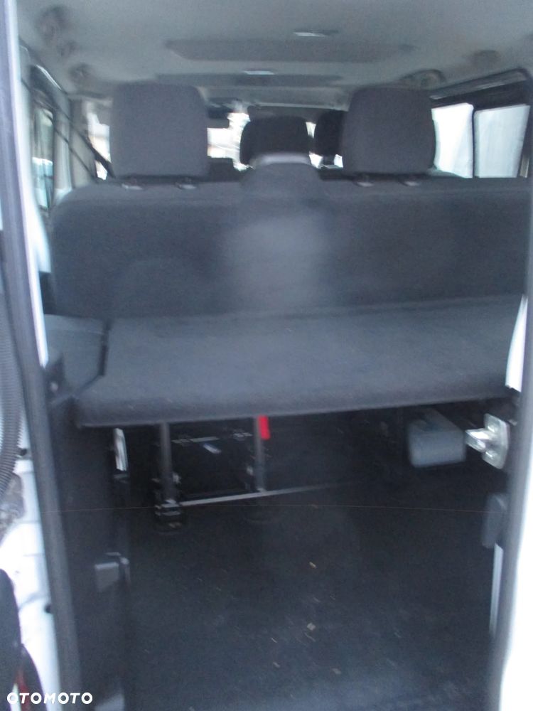 Renault Trafic 2.0 dCi - 7