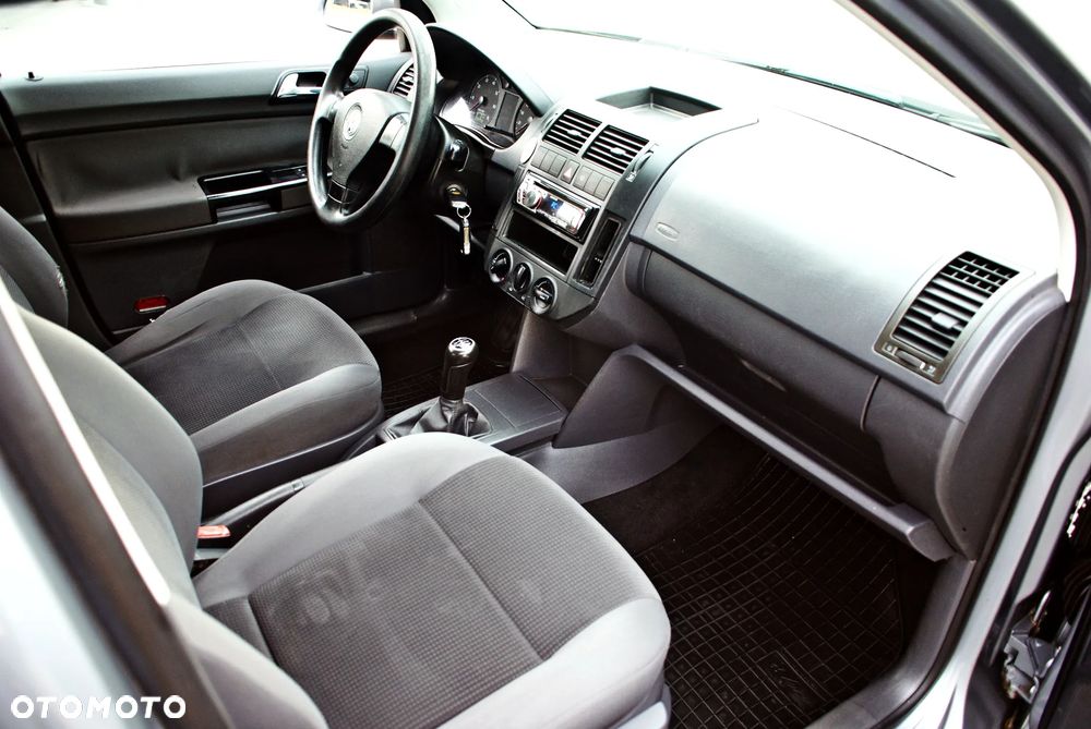 Volkswagen Polo 1.4 Comfortline - 9