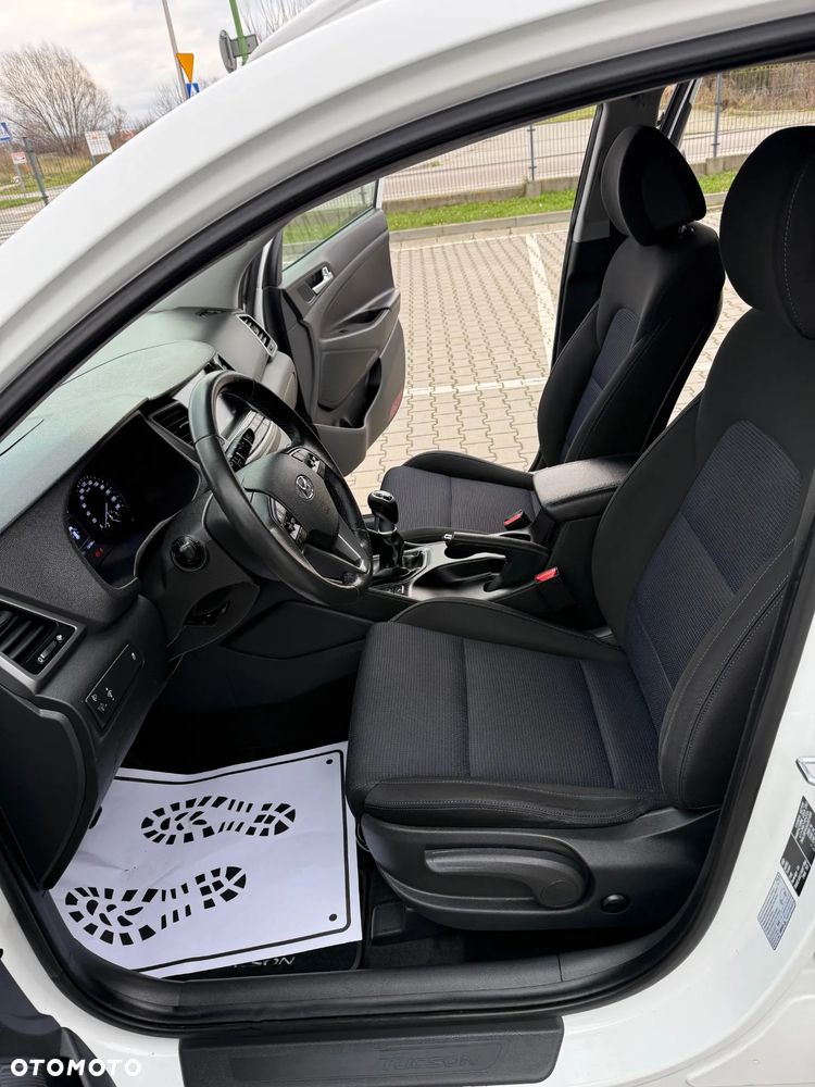 Hyundai Tucson 1.7 CRDI BlueDrive Style 2WD - 8