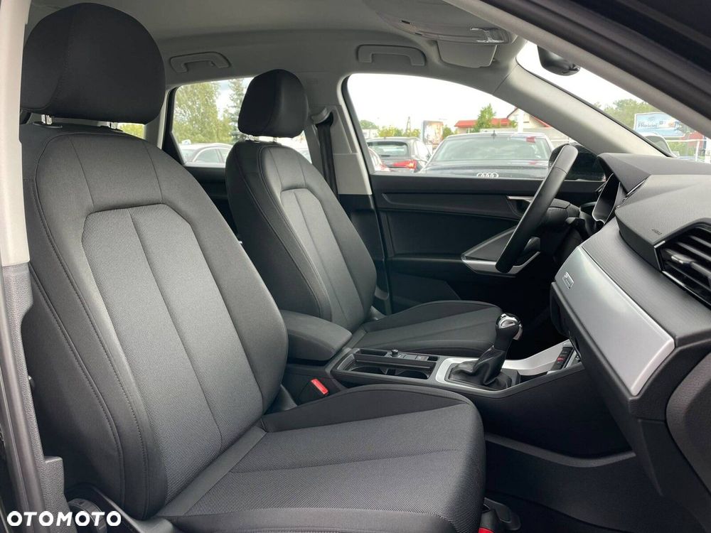 Audi Q3 - 21