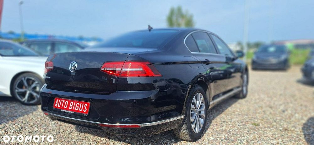 Volkswagen Passat - 6