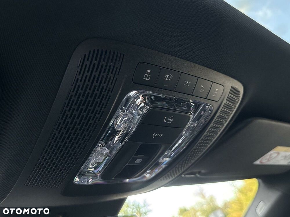 Mercedes-Benz CLA - 23