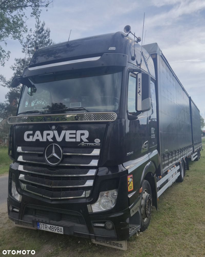 Mercedes-Benz Actros MP4 - 1