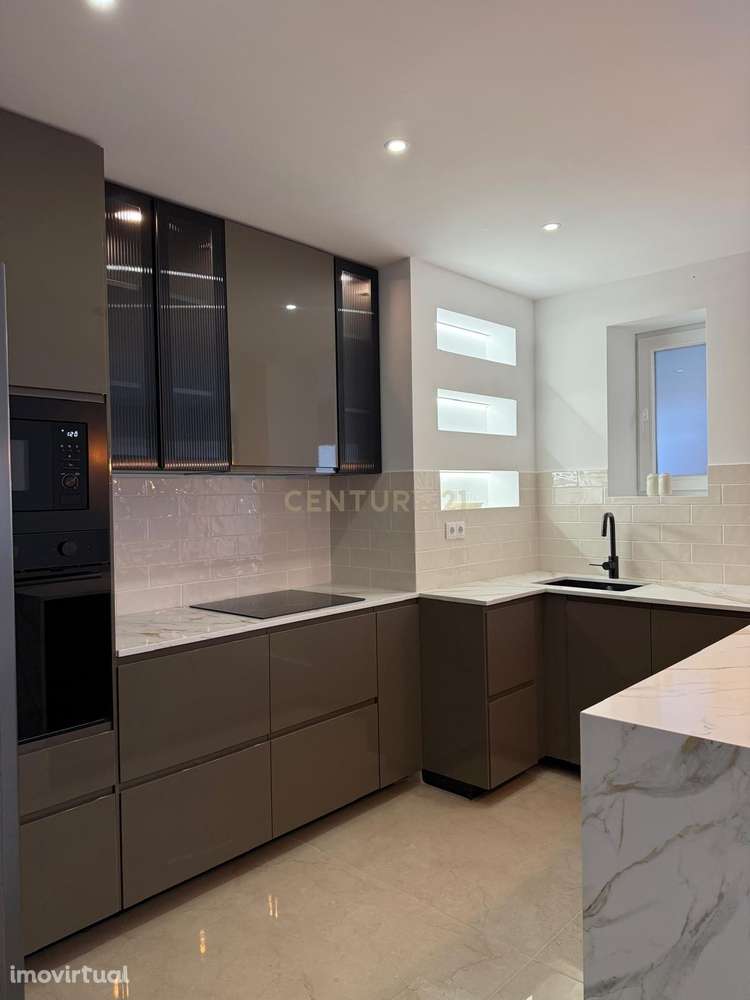 T3 requalificado no coração de Torres Vedras. - Grande imagem: 3/16