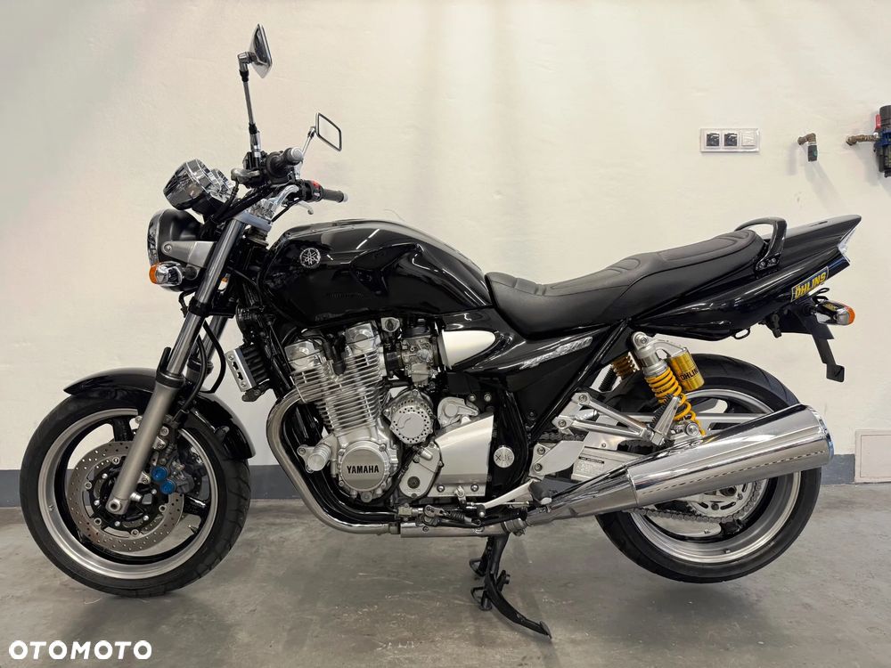 Yamaha XJR - 5