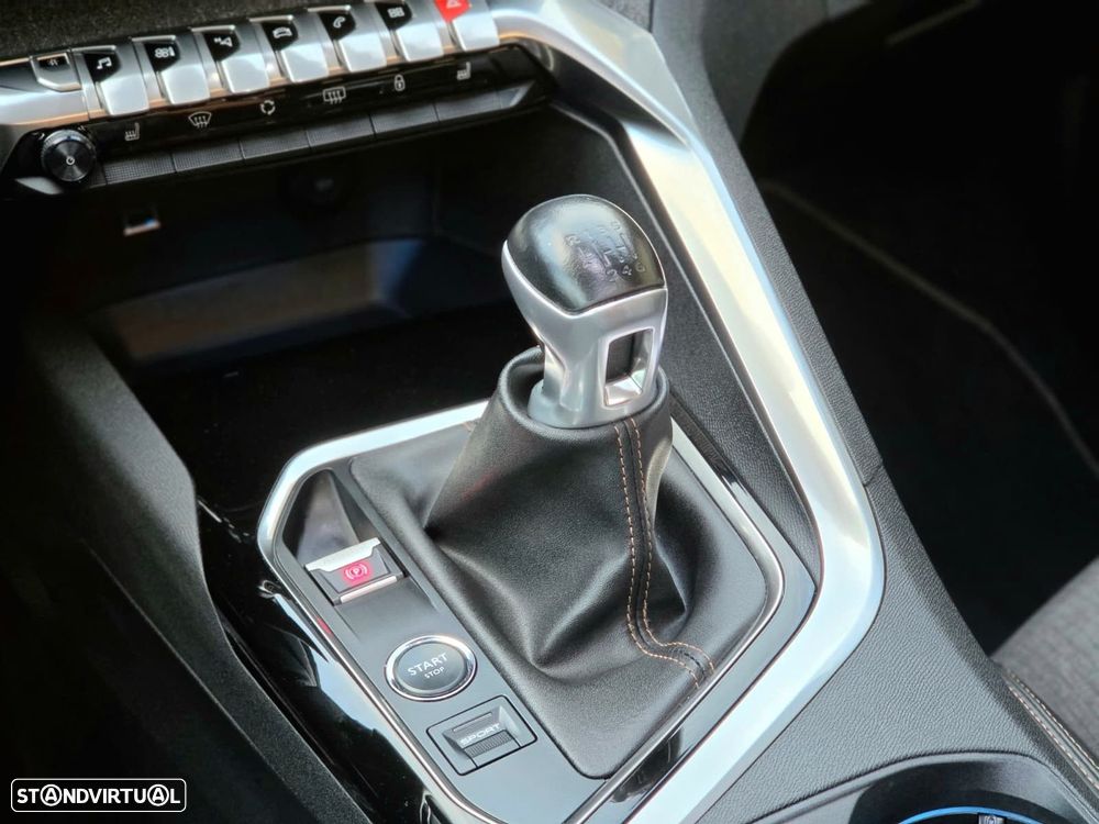 Peugeot 3008 1.2 PureTech GT Line - 37