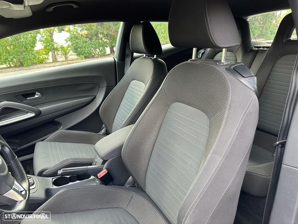 VW Scirocco 2.0 TSI DSG - 12