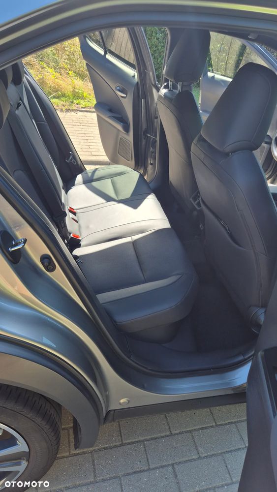 Lexus UX 250h Prestige 2WD - 15
