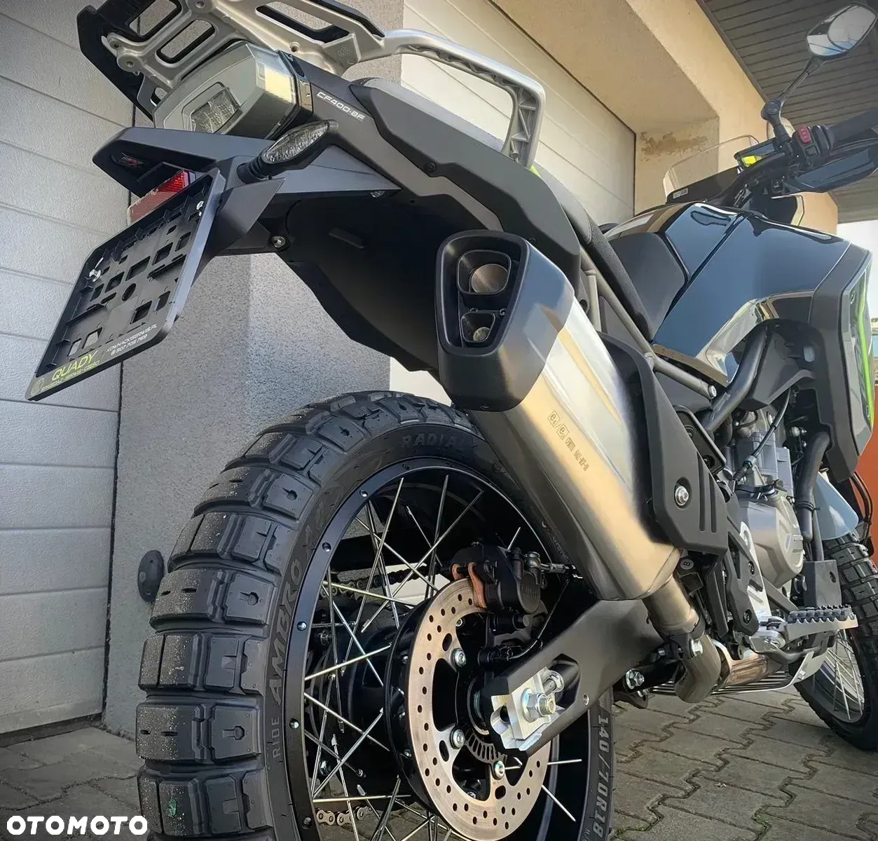 CFMoto MT - 15