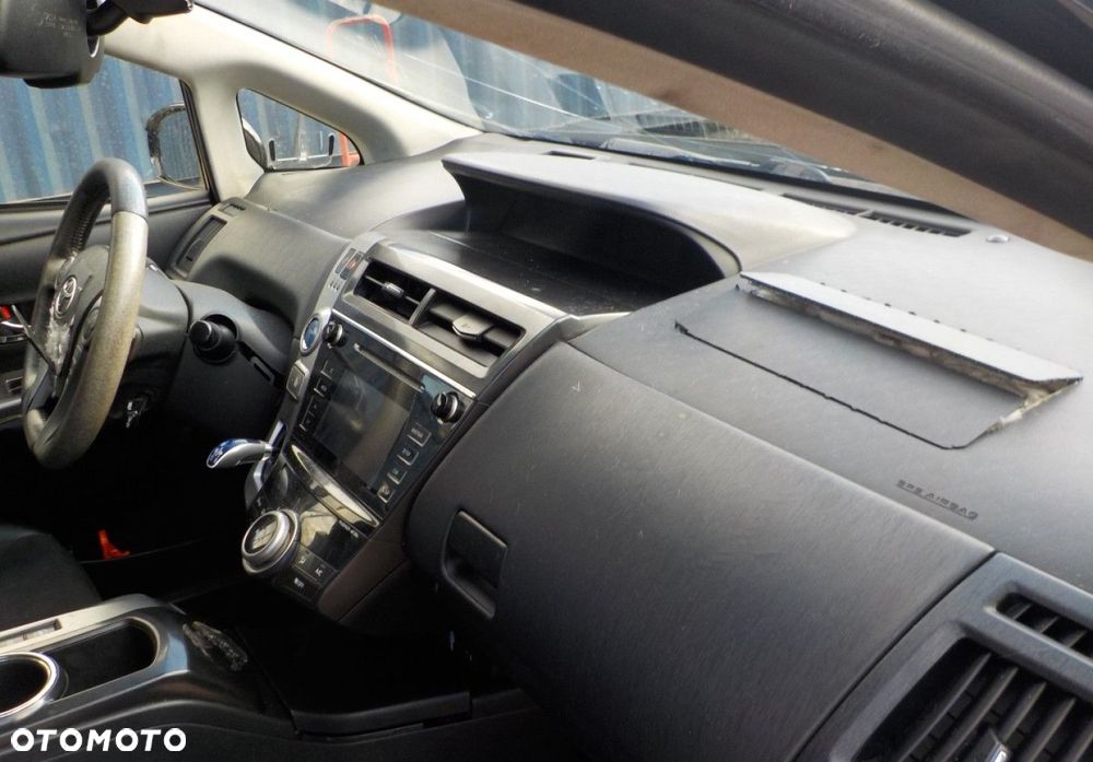 Toyota Prius+ - 16