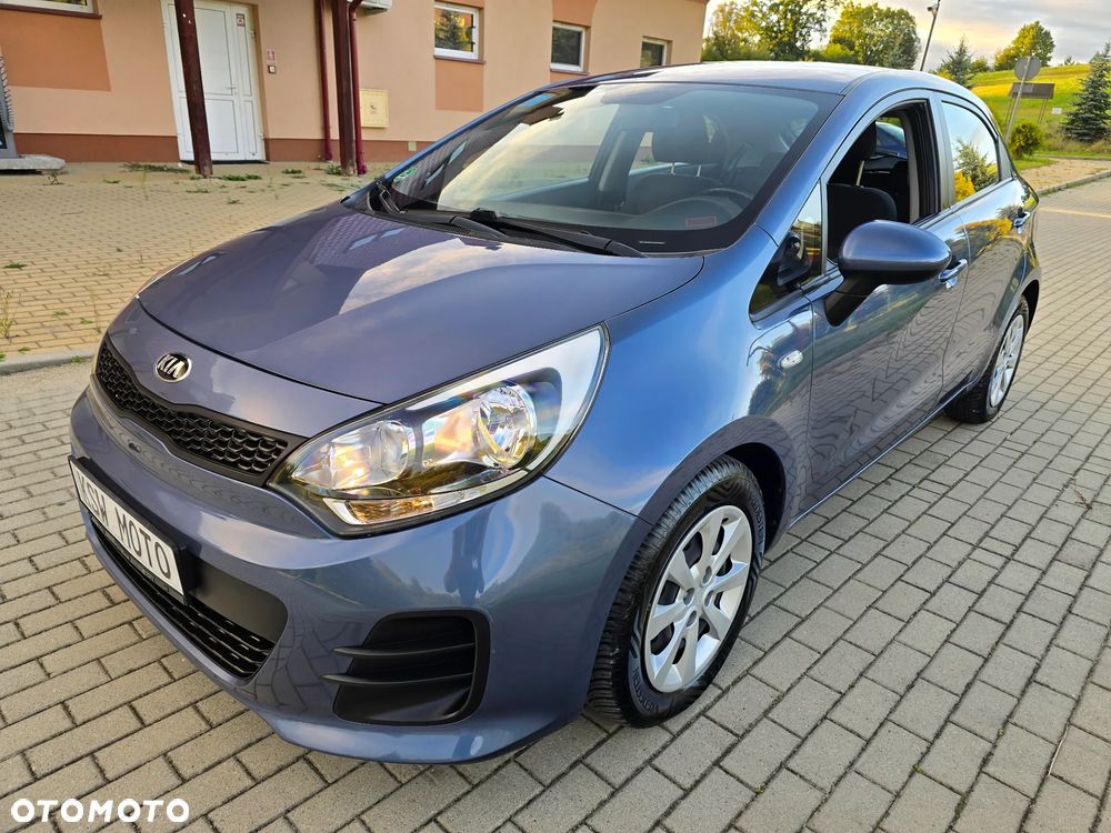 Kia Rio 1.2 Fifa World Cup Edition - 12