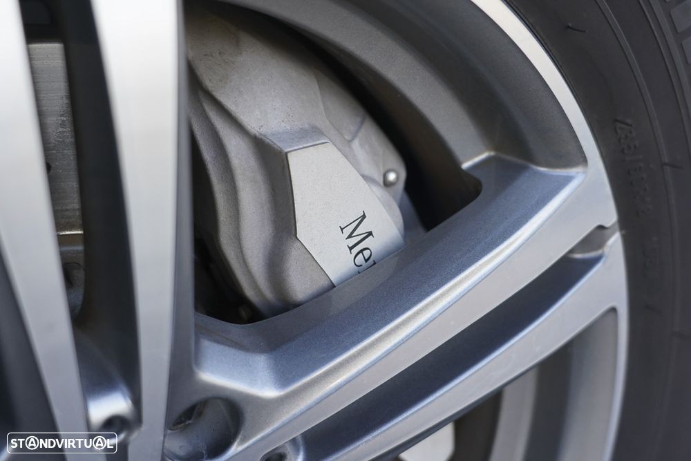 Mercedes-Benz GLC 300 e Coupe 4Matic 9G-TRONIC Avantgarde Advanced - 11