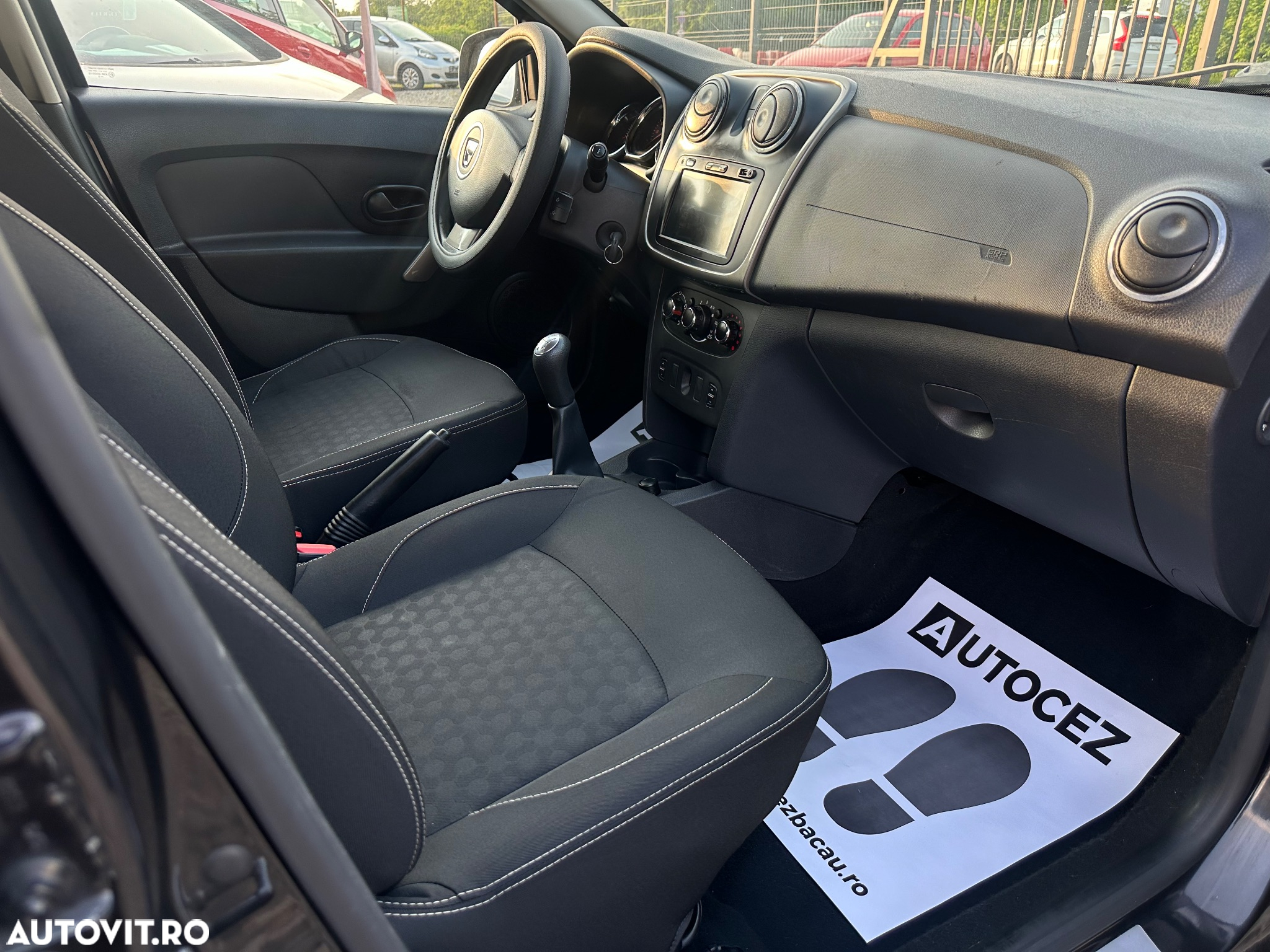 Dacia Sandero 1.5 dCI Laureate - 9