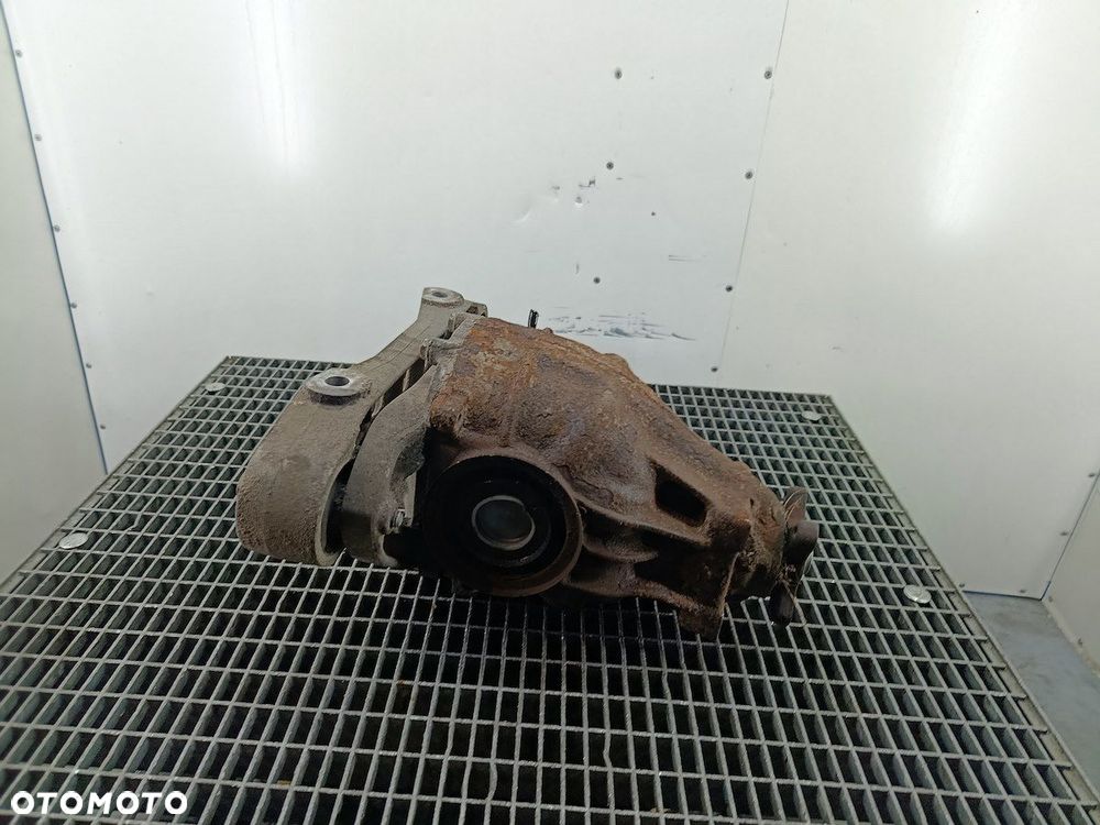 DYFERENCJAŁ TYŁ MERCEDES-BENZ VITO W639 9043530210  38.11 2.2 CDI - 1