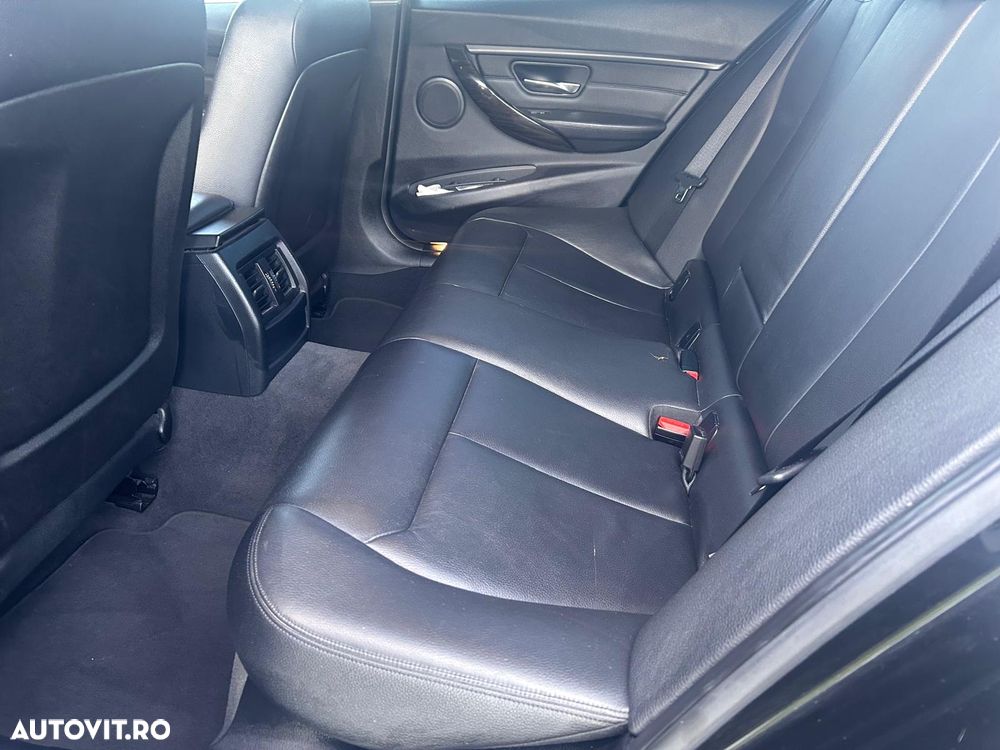 BMW Seria 3 - 36