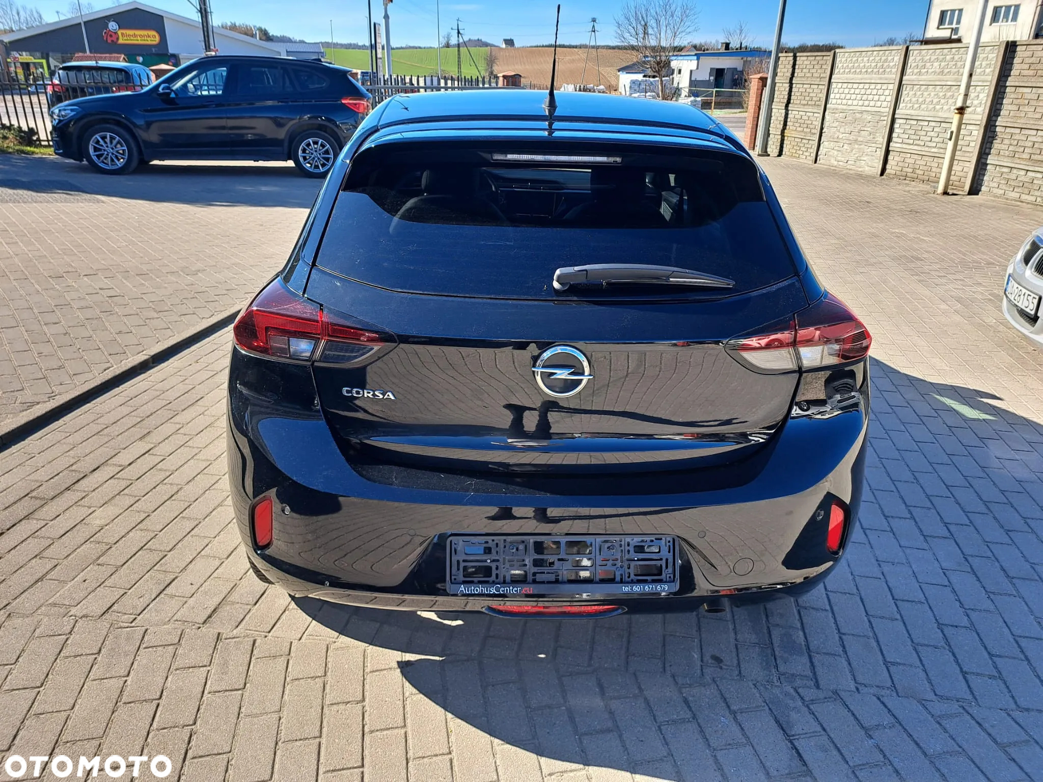 Opel Corsa 1.2 Elegance S&S - 3
