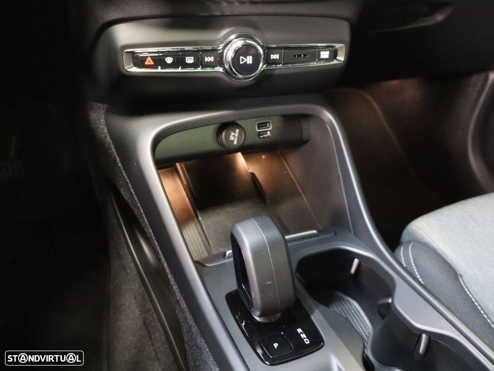 Volvo XC 40 1.5 T4 PHEV Core - 19