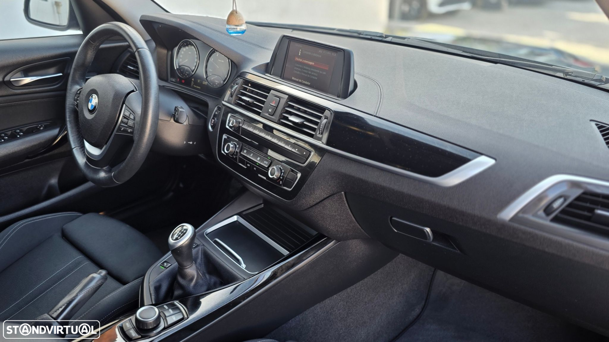 BMW 116 d Line Sport - 29